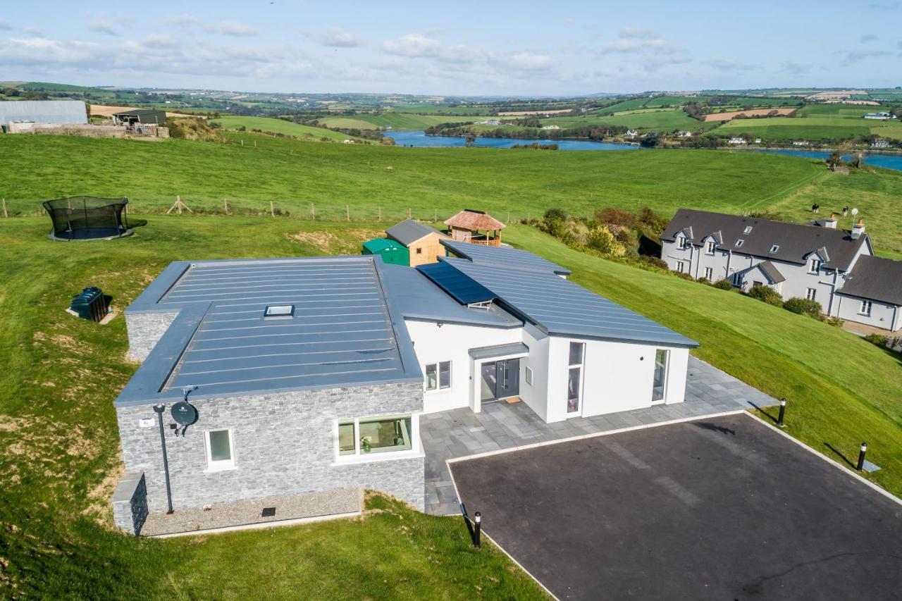 River Views,Kinsale, Hosted By Exquisite Holiday Homes, Sleeps 26 コーク エクステリア 写真