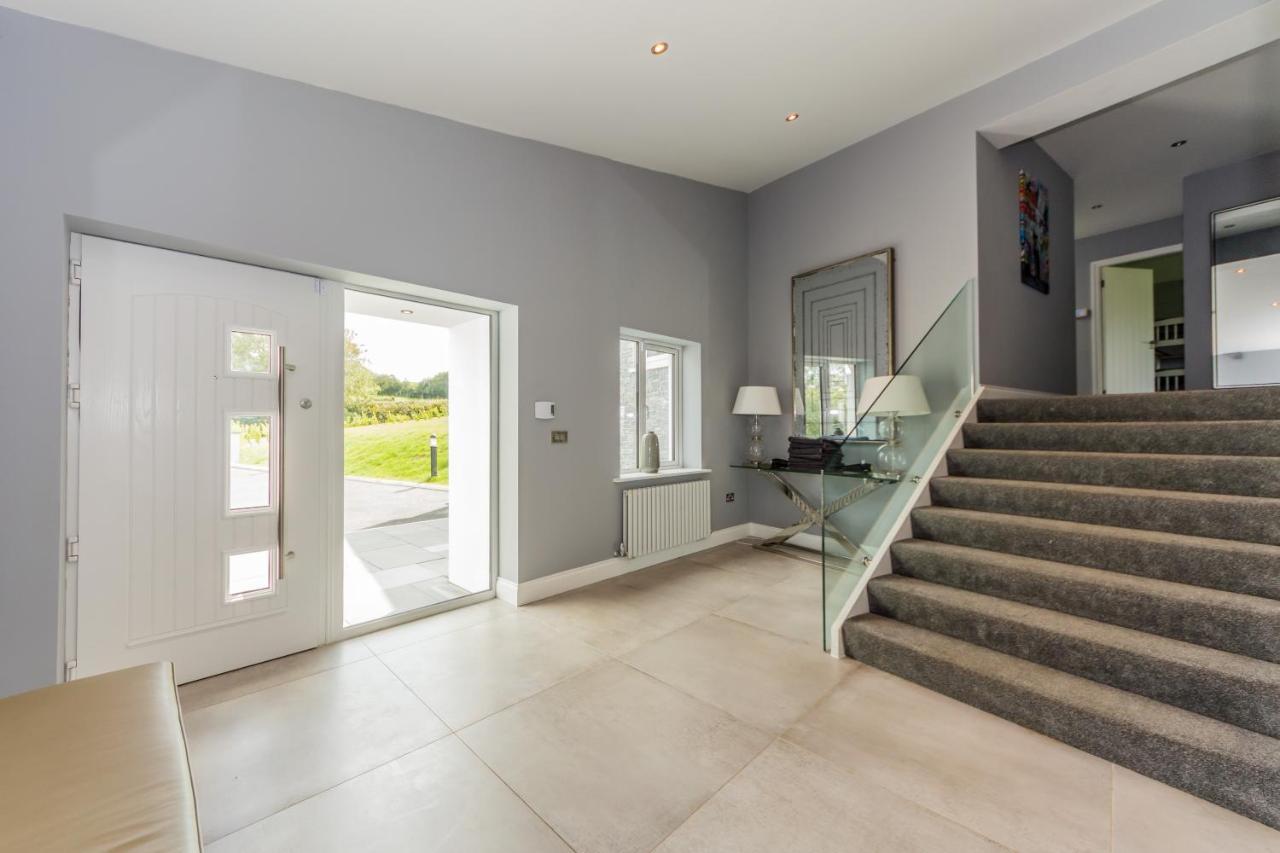 River Views,Kinsale, Hosted By Exquisite Holiday Homes, Sleeps 26 コーク エクステリア 写真