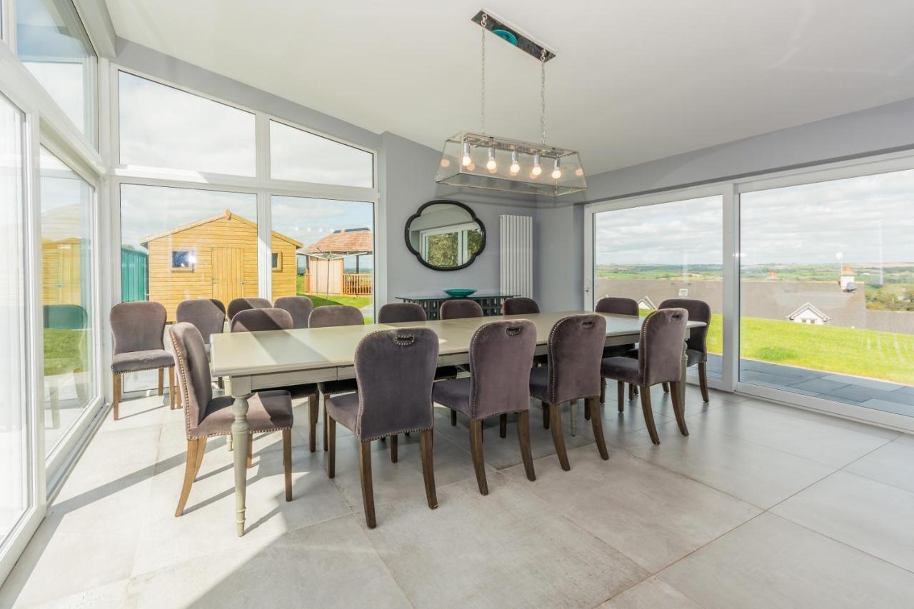 River Views,Kinsale, Hosted By Exquisite Holiday Homes, Sleeps 26 コーク エクステリア 写真