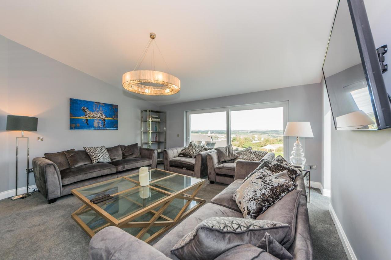 River Views,Kinsale, Hosted By Exquisite Holiday Homes, Sleeps 26 コーク エクステリア 写真