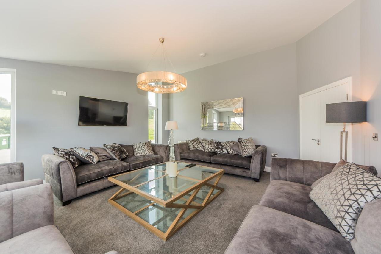River Views,Kinsale, Hosted By Exquisite Holiday Homes, Sleeps 26 コーク エクステリア 写真