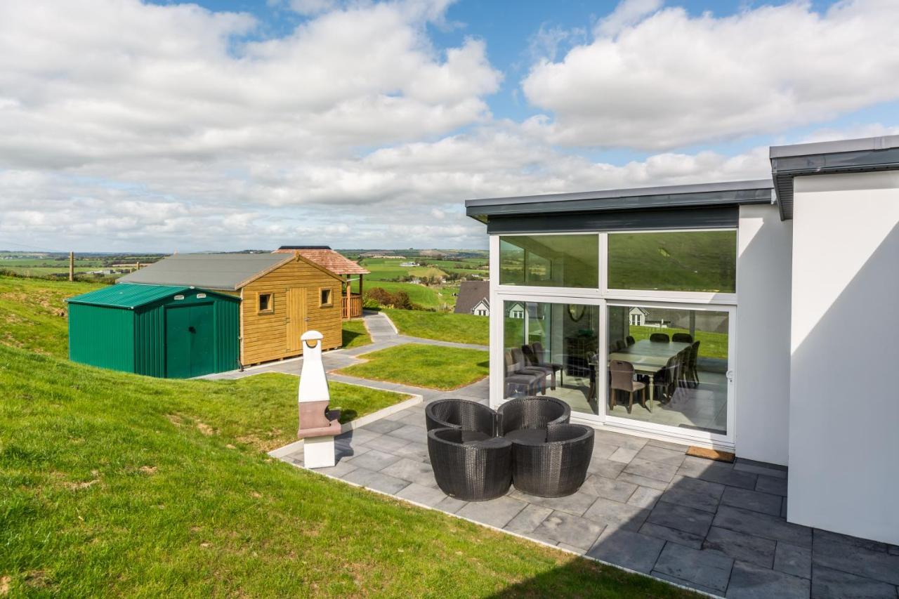 River Views,Kinsale, Hosted By Exquisite Holiday Homes, Sleeps 26 コーク エクステリア 写真